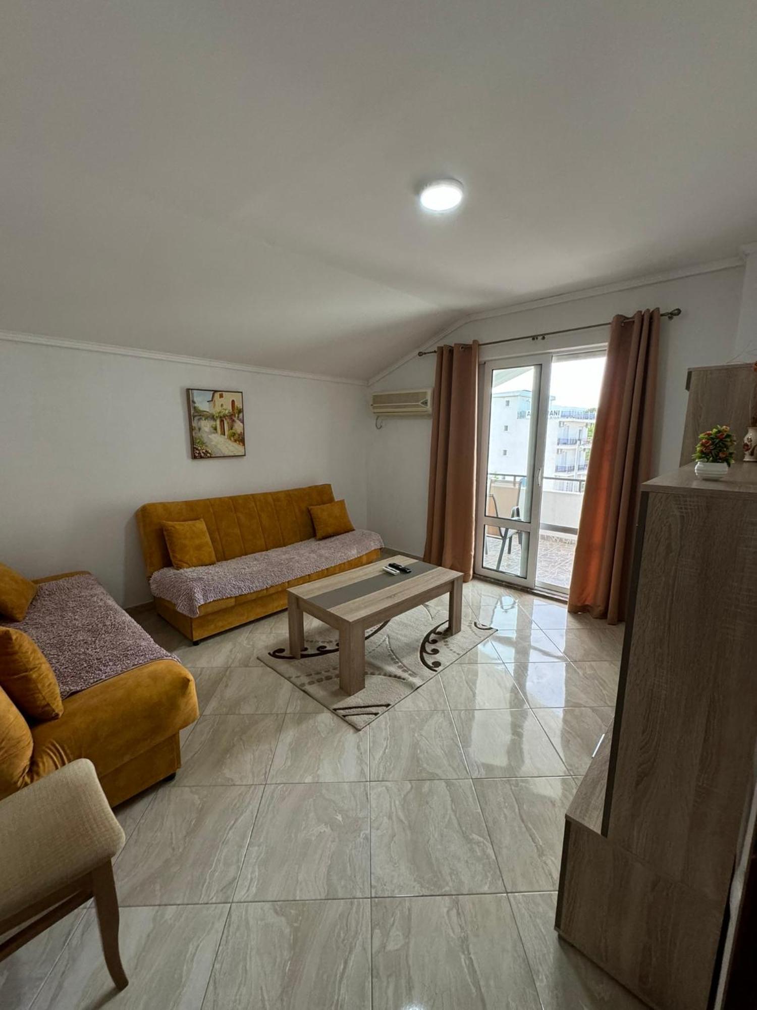 Berin Apartments 울친 외부 사진