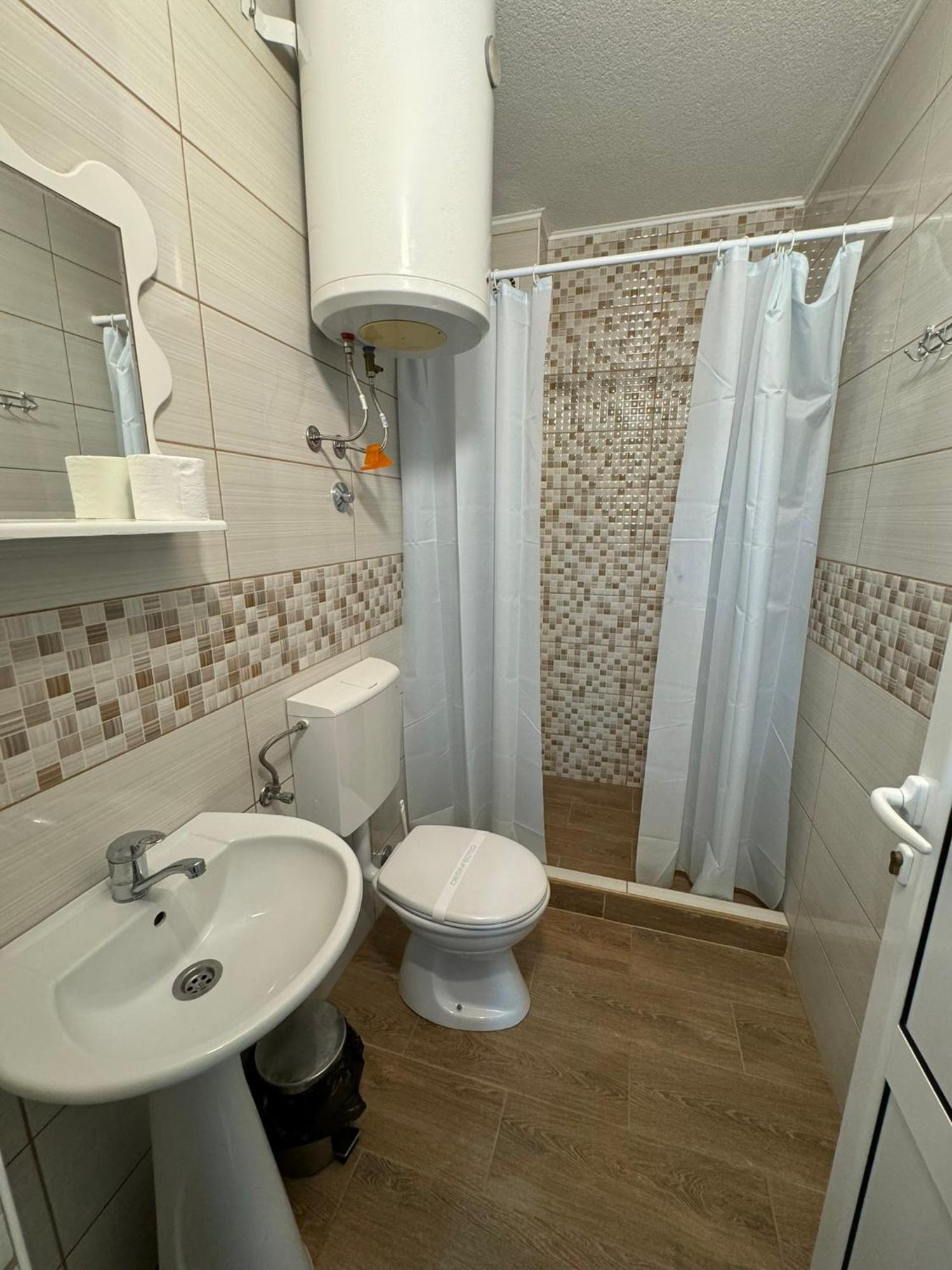 Berin Apartments 울친 외부 사진
