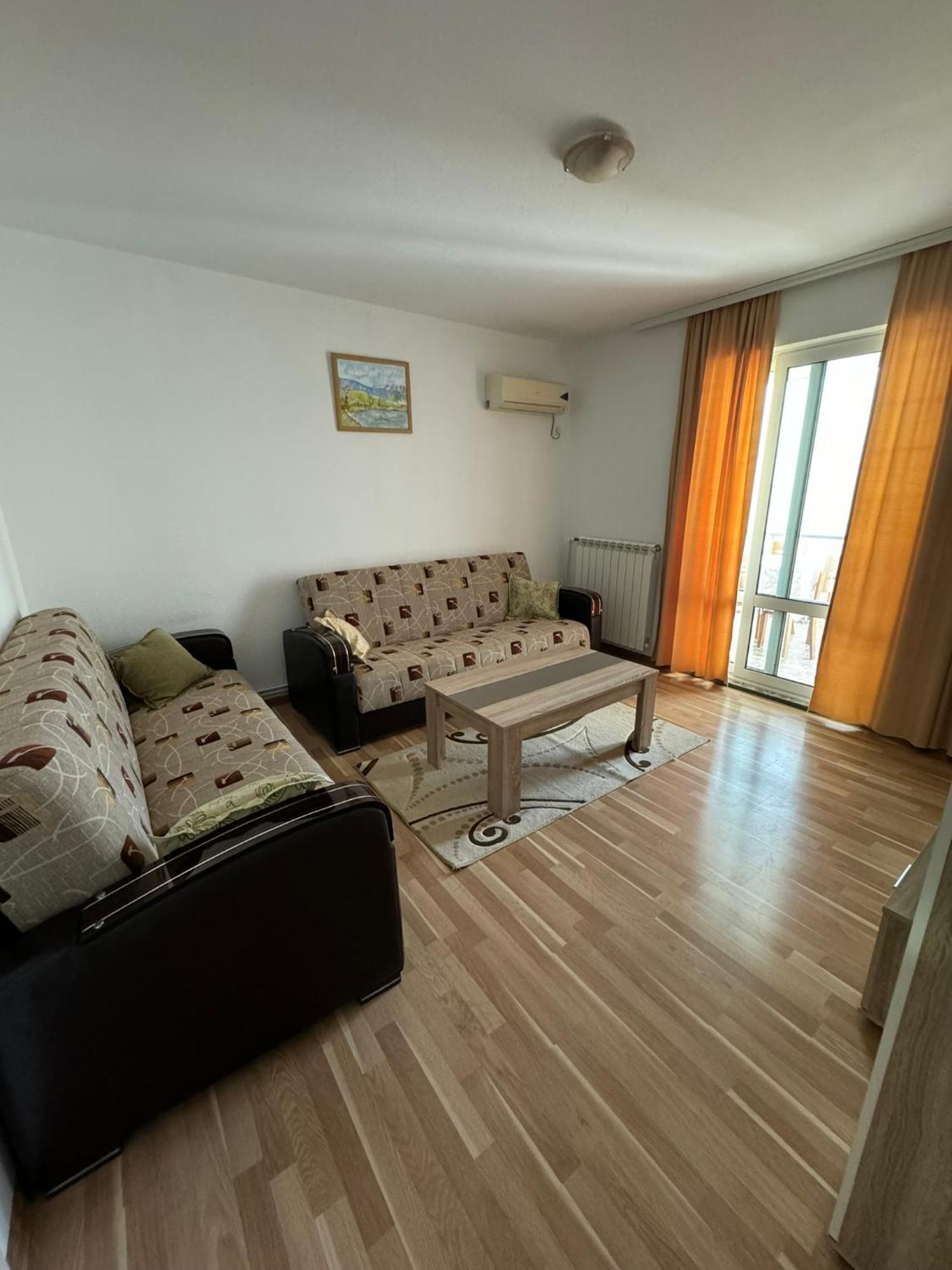 Berin Apartments 울친 외부 사진