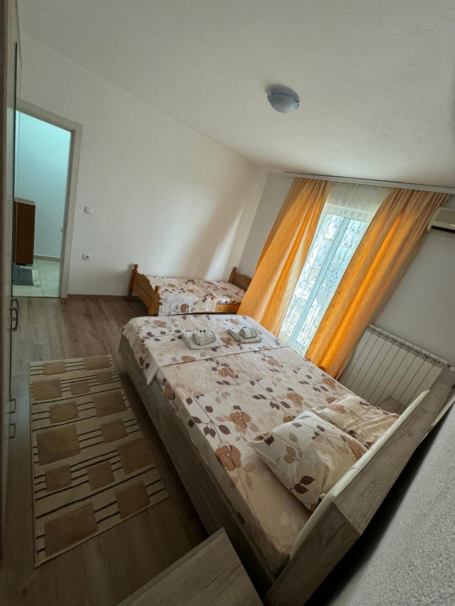Berin Apartments 울친 외부 사진